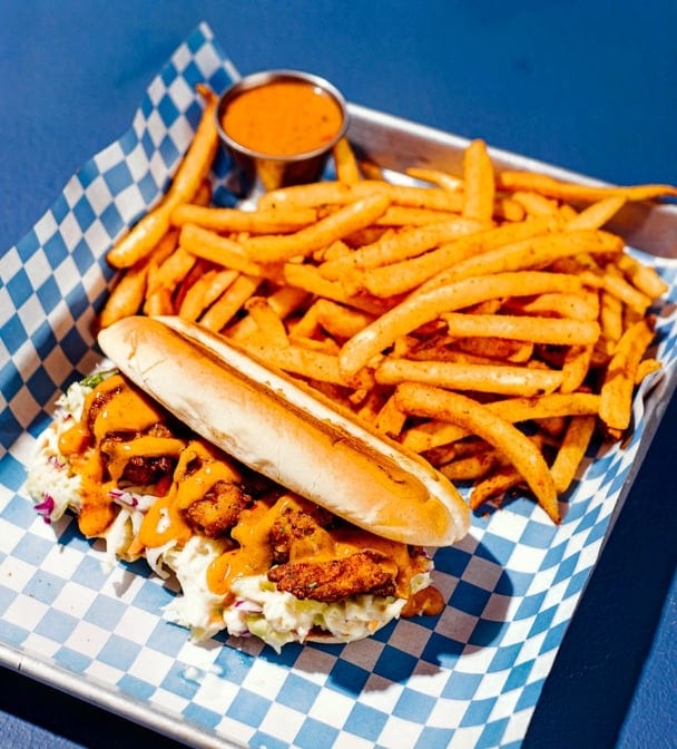 Shrimp Sandwich W/ Chips (Fries).